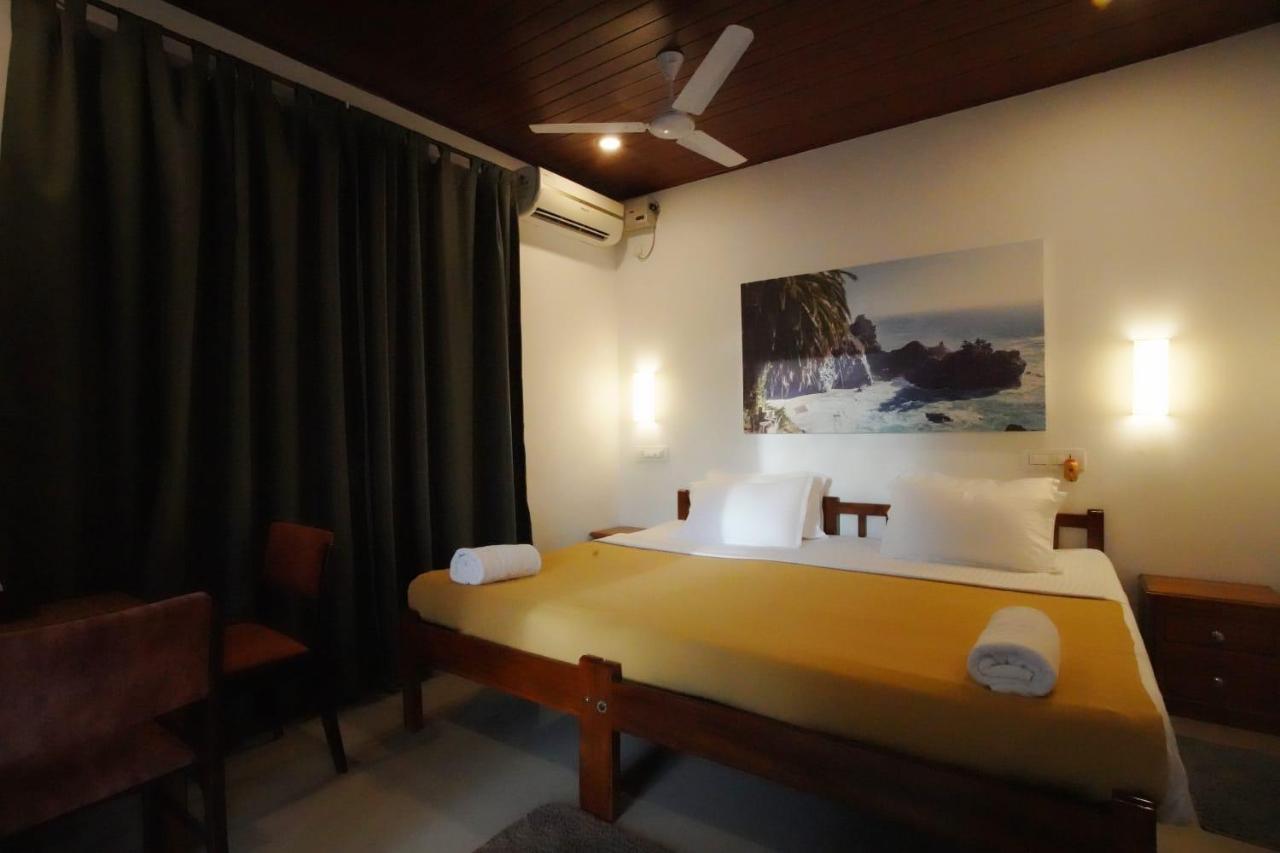 Bamboo Lagoon Backwater Front Resort Alappuzha Exterior photo